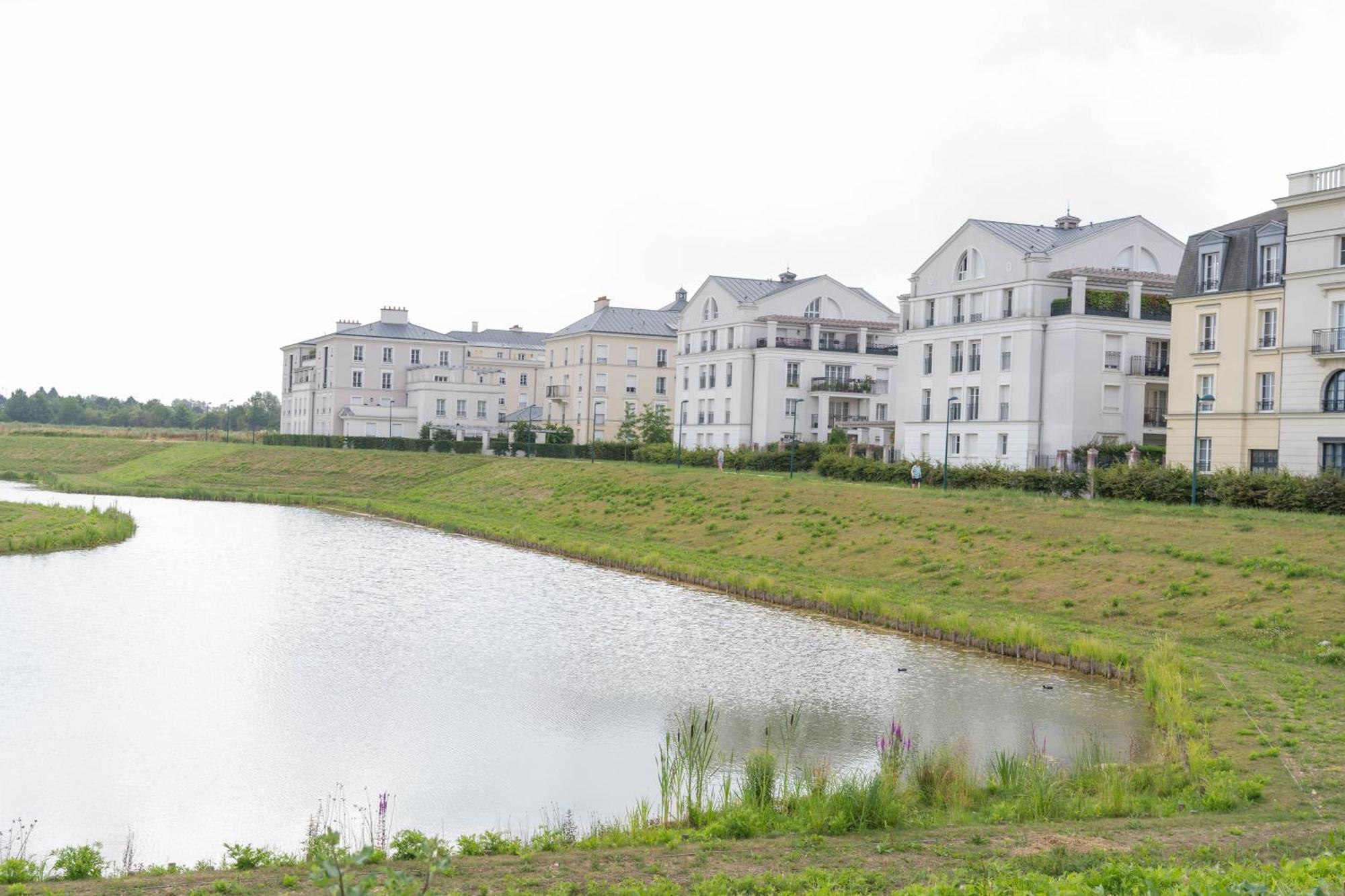 Air-Conditioned Apartment, Walking Distance To Disney - Disney Magical Homes, Paris Serris Eksteriør bilde